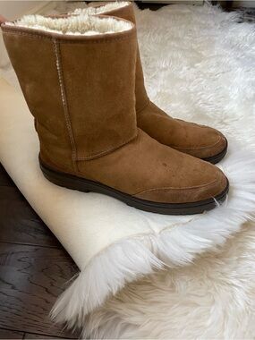 Vintage | HTF Ugg Australia ultra short men’s chestnut boots